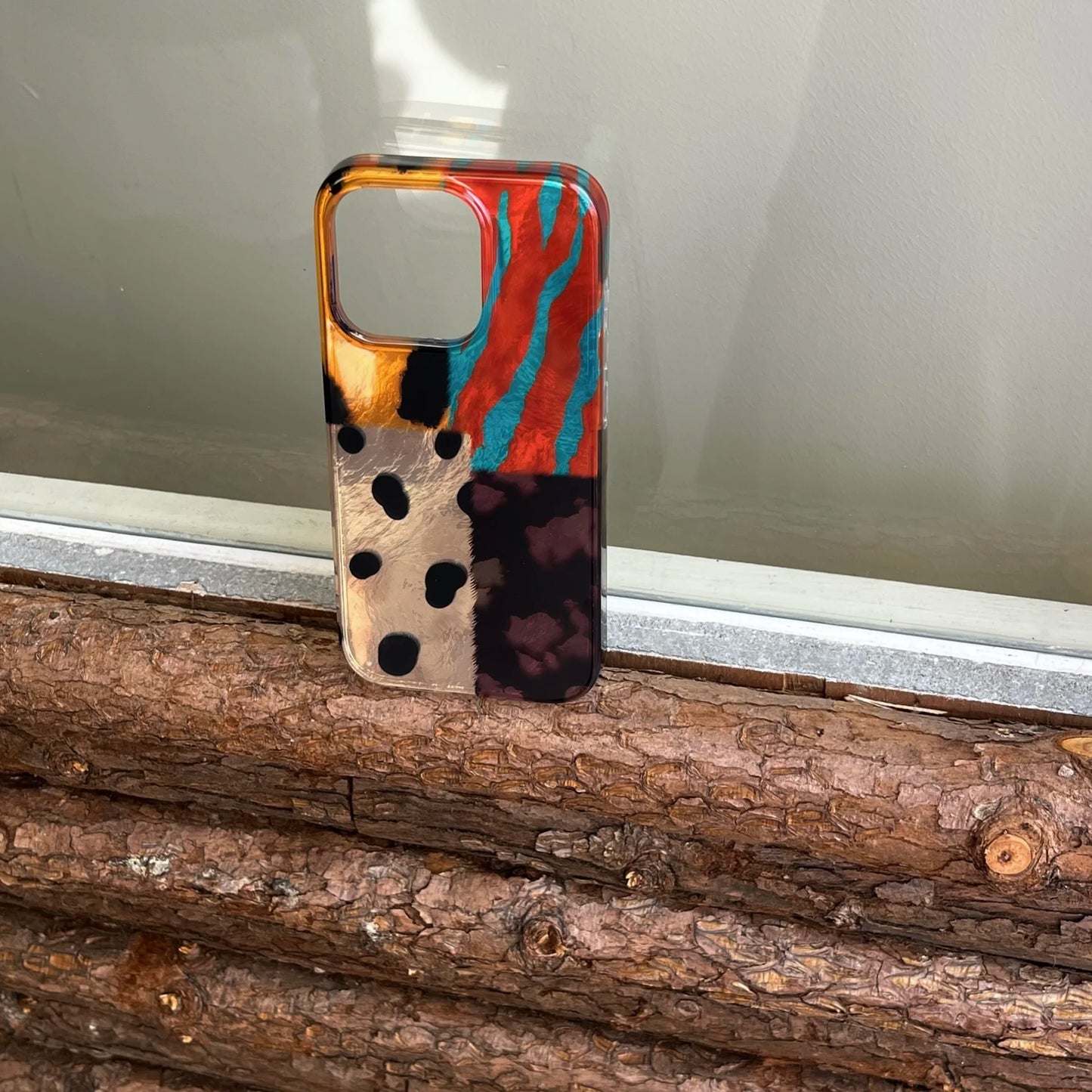 Retro Multi Color Leopard Pattern iPhone Case