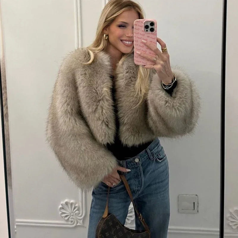 Vintage Style Cropped Faux Fur Coat